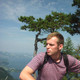 Andrej, 44